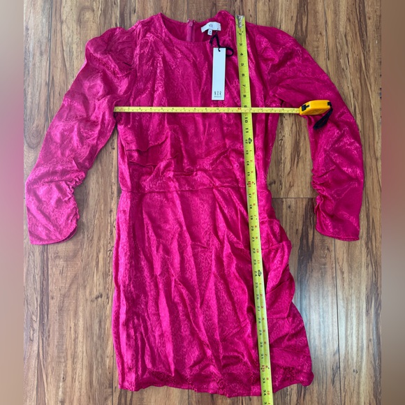 NWT ANTHROPOLOGIE | NSR ANIMAL PRINT SATIN
RUCHED PUFF SLEEVE MINI DRESS - Picture 5 of 10